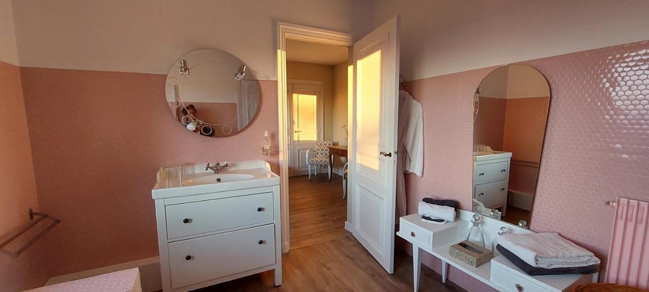 Chambres D'Hotes Le Relais Globe Trotteur Montaigu  Εξωτερικό φωτογραφία